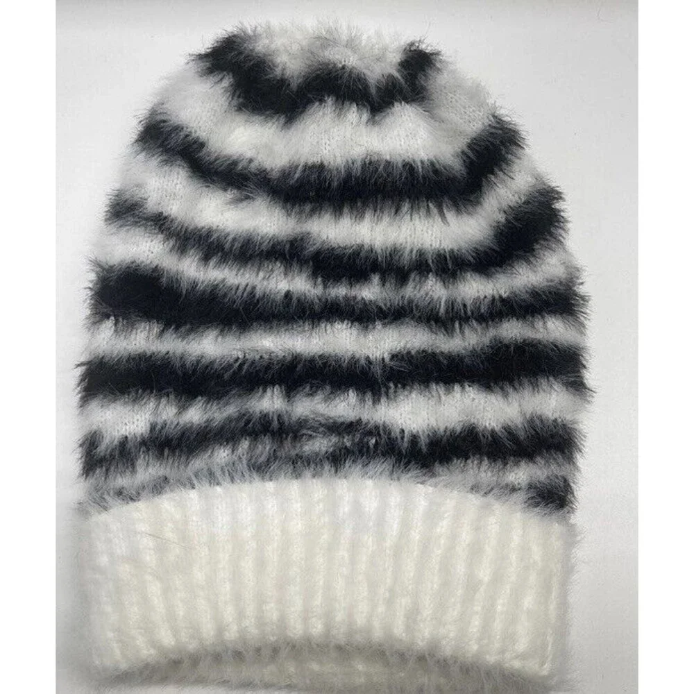 Topshop Black & White Tiger Stripe Beanie Hat New